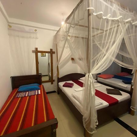 Sigiri Holiday Bungalow Sigiriya Bagian luar foto